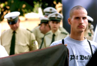 Fratagelse af pas og statsborgerskab virker ikke, lyder konklusionen fra det tyske projekt Hayat, hvor man bruger exitprogrammer, der oprindeligt er brugt til afradikalisering af nynazister. Her har succesraten været cirka en tredjedel af de 100 potentielle krigere, der har været med i ordningen. Foto: Polfoto