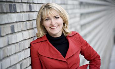 Christel Schaldemose (S) og Henrik Sass Larsen (S) skal fra hver deres stol lægge pres på EU-Kommissionen. Målet er at give stat og kommuner mulighed for at kræve skattepligt ved udbud. Samarbejdet kan – måske – bære frugt om to-tre år, vurderer Schaldemose. Foto: Krestine Havemann/Polfoto