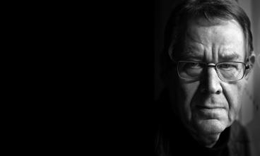 Det er et stort problem, at vælgerne ikke forstår finanssektorens sprog, mener tidligere statsminister Poul Nyrup Rasmussen. Foto: Polfoto
