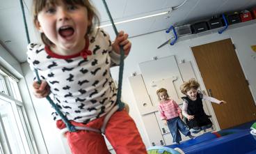 Problemet er ikke skærmen, lyder det fra Sundhedsstyrelsen. Problemet er, at tiden med skærm er stillesiddende. Foto: Mikkel Berg Pedersen / Polfoto