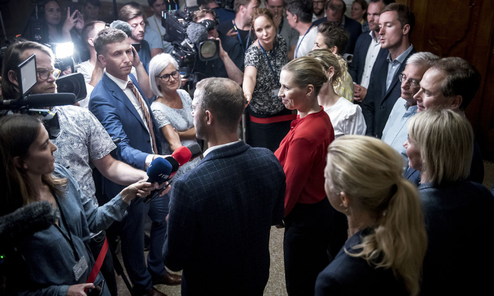 Mette Frederiksen (S), Pia Olsen Dyhr (SF), Pernille Skipper (EL) og Morten Østergaard (R) efter de afsluttede regeringsforhandlinger i Landstingssalen på Christiansborg, tirsdag 25. juni 2019.