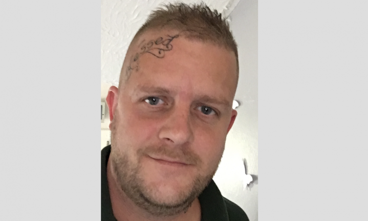‘Jeg har været ude og inde af fængslet, indtil jeg for 11 år siden mødte min kone,’ siger Leon Stevens, der i dag er 38 år gammel.