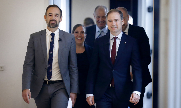 Den årlige økonomiaftale mellem KL og regeringen holder kommunerne i stram snor. I år præsenterede forhandlerne først en færdig aftale d. 6. september.