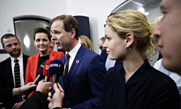 Finansminister Nicolai Wammen (S) kunne mandag aften præsentere finansloven for 2020 sammen med Morten Østergaard (R), Pia Olsen Dyhr (SF), Pernille Skipper (EL) og Uffe Elbæk (ALT).