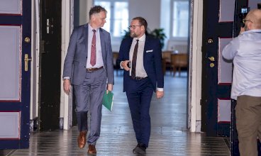 DF, her repræsenteret af René Christensen og Jens Henrik Thulesen Dahl, valgte at stå udenfor aftalen om udligningsreformen.