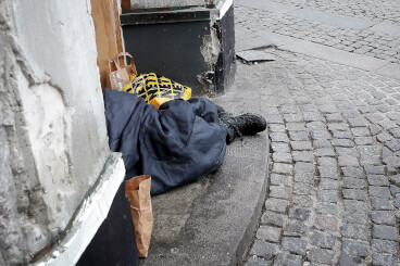 Odense har med succes gjort en særlig indsats for at hjælpe hjemløse til en bolig, og nu peger forskere fra VIVE på, at andre kommuner bør kopiere Odense.