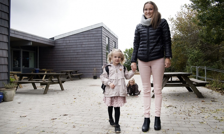 Tilfredse børn og forældre i kommunens institutioner får først lov til at fylde i medierne, når de kommunale kommunikatører træder i karakter og bliver taget alvorligt på ledelsesplan, skriver Rasmus Jønsson.