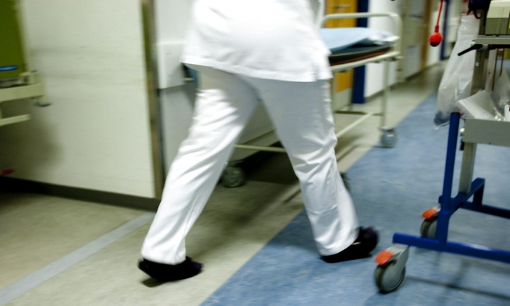 Plejepersonalet i landets kommuner bruger rigtig megen tid på medicinadministration og hjemmebesøg i forbindelse med borgernes medicinindtag. Men der findes elekroniske pilleæsker, som gør arbejdet.