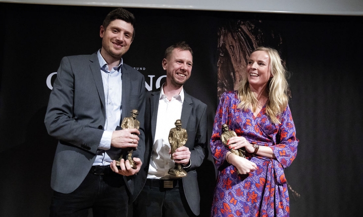 Over to års slid kostede det Berlingske-journalisterne Eva Jung, Simon Bendtsen og Michael Lund at afsløre Danske Banks milliard-hvidvask og høste Cavlingprisen for det.