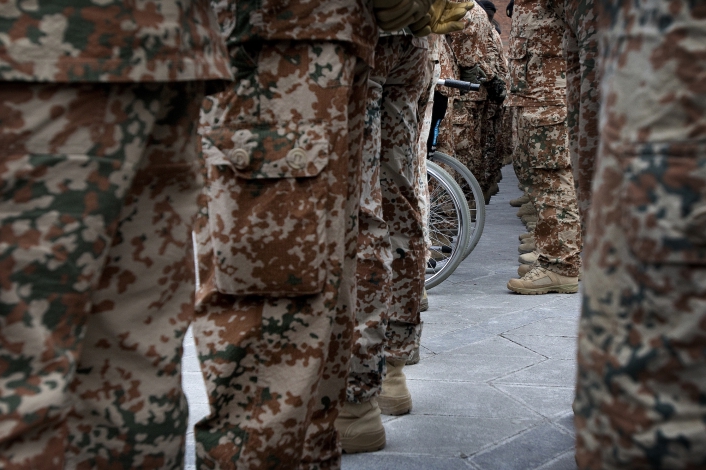 Hjemvendte soldater hyldes med parade<br />Veteraner, der er ramt af psykisk sygdom, bliver klemt mellem deres lidelse og beskæftigelsessystemet, skriver kronikøren.
Foto: Finn Fransen / Polfoto<br />